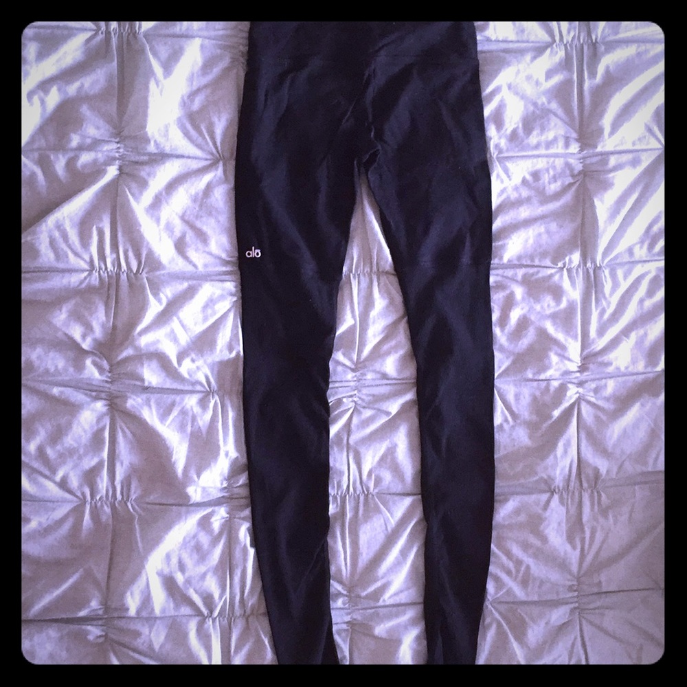 Alo yoga pants